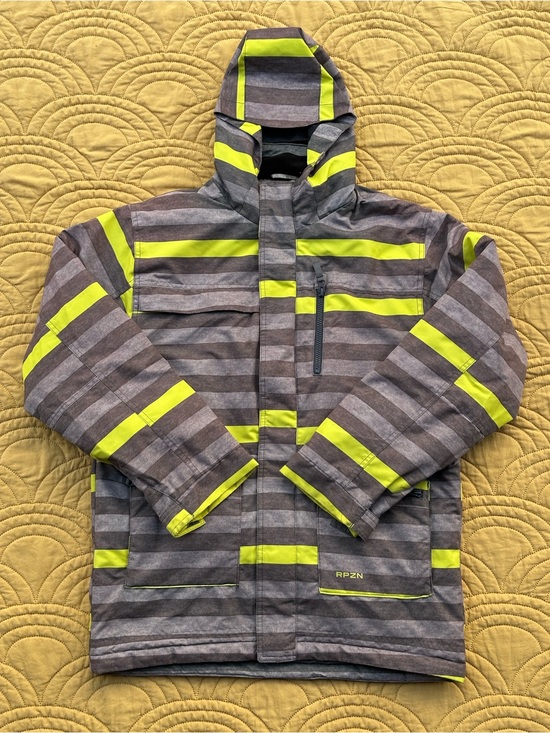 Ripzone Other - Ripzone Frequency Snowboard Parka Jacket